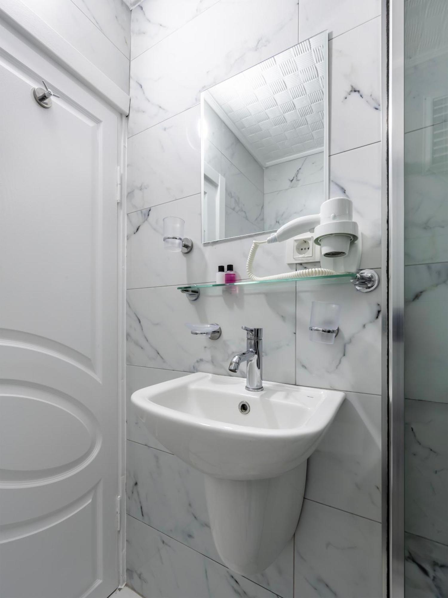 Taksim Trust Hotel Istanbul Exteriör bild