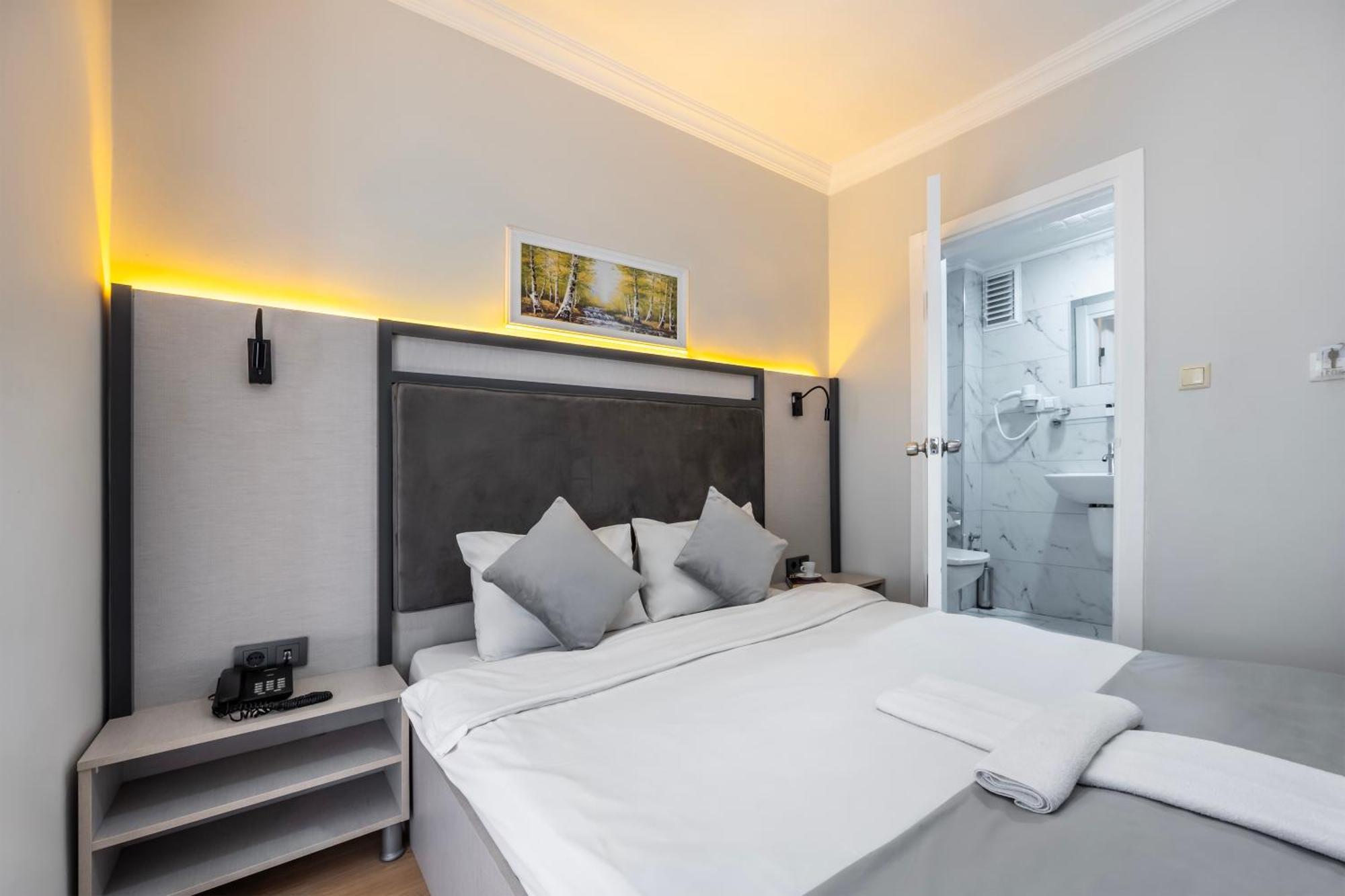 Taksim Trust Hotel Istanbul Exteriör bild