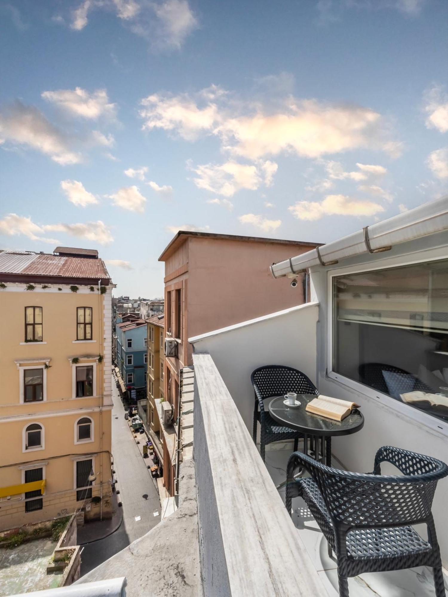 Taksim Trust Hotel Istanbul Exteriör bild